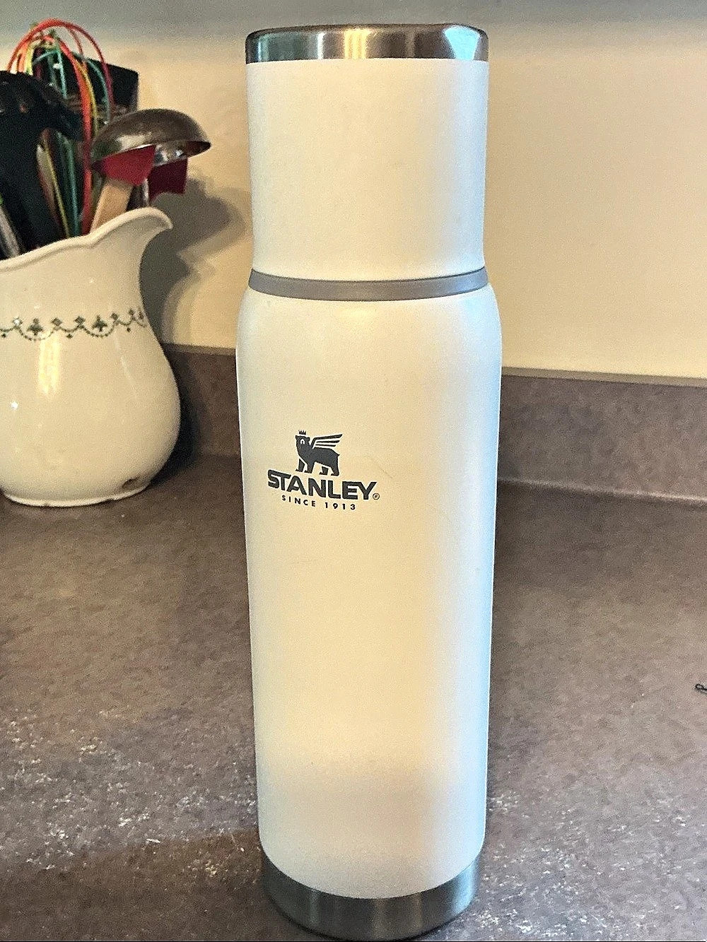 Stanley Classic Legendary Bottle Insulated White